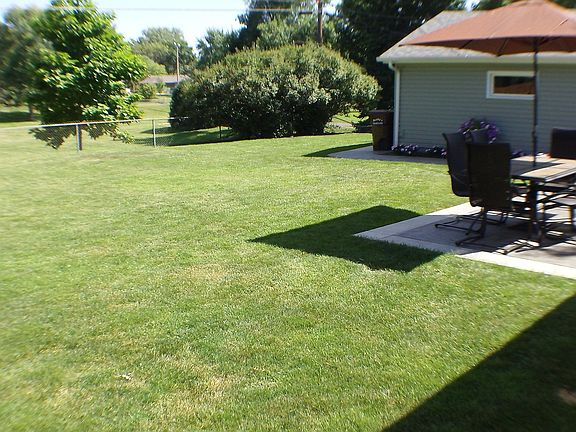 3rd image of 3018 Aquila Ave N