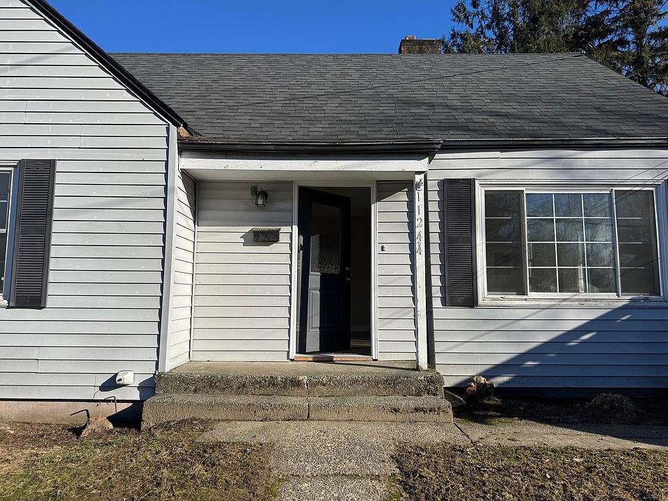 1st image of 11244 Crestwood Dr S
