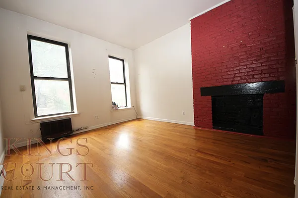 Rented by Kings Court Real Estate | media 26