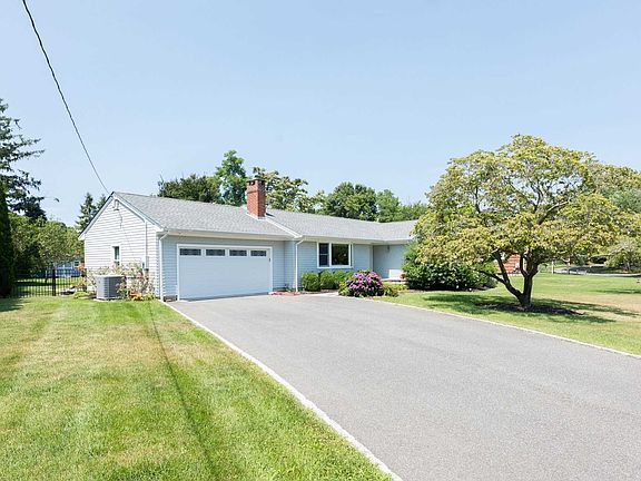 3rd image of 150 Meadow Ln