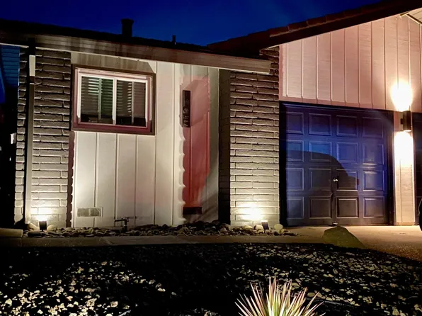 1123 Clinton Rd, Sacramento, CA 95825