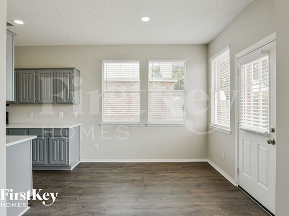 5th image of 1325 River Ridge Rd