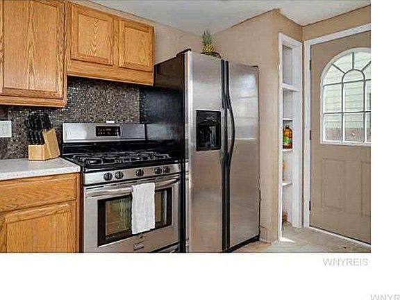 2nd image of 162 E Melcourt Dr