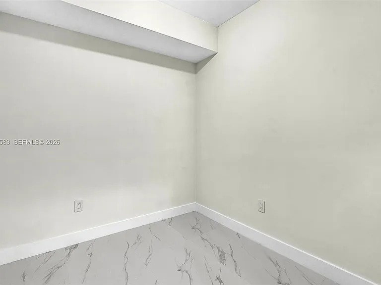 700 NE 24th St #5404 — Photo 43