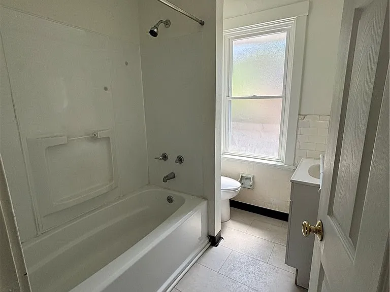 224 Johnston Ave — Photo 14