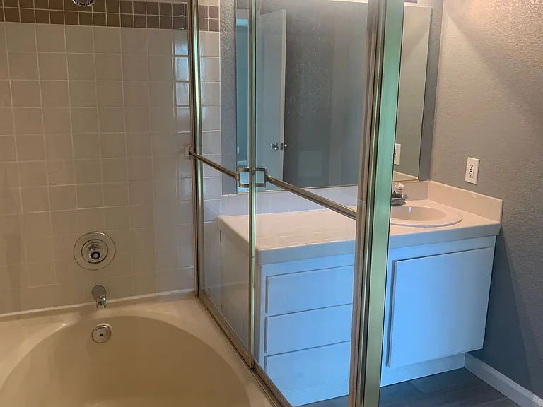 1964 Las Palmas Ln #241 — Photo 7
