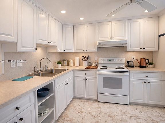 2nd image of 1425 Atlantic Shores Blvd APT 501