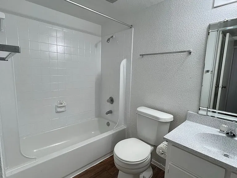 Cypresswood Crossing Apartments — Photo 53