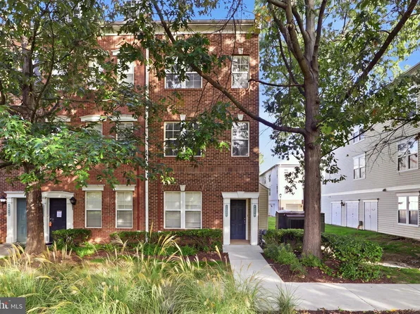 42461 Rockrose Sq, Ashburn, VA 20148