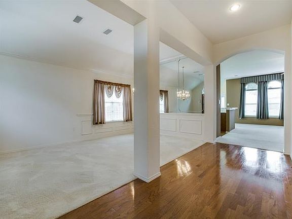 5th image of 1702 Lake Bluff Dr