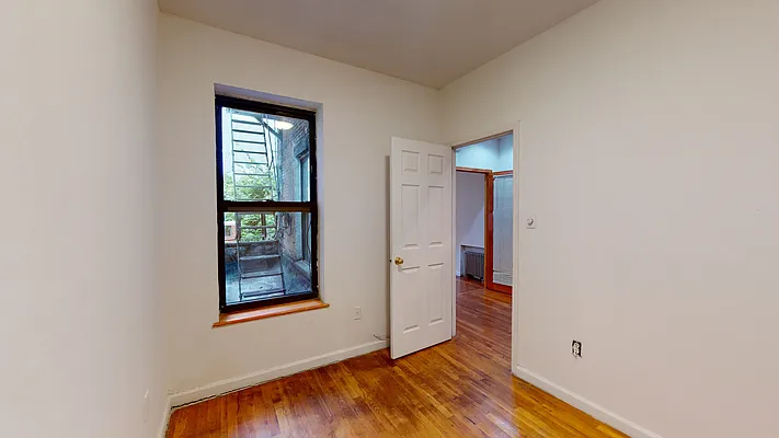 Rented by Bond New York | media 21