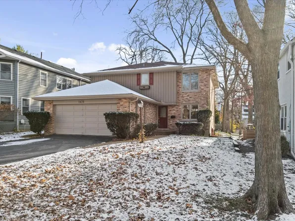 1476 Scott Ave, Winnetka, IL 60093