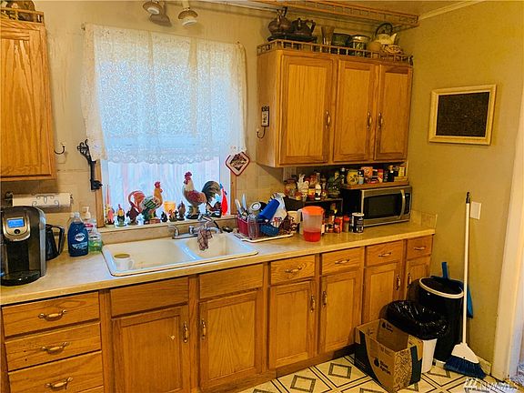 3rd image of 1439 E 30th St