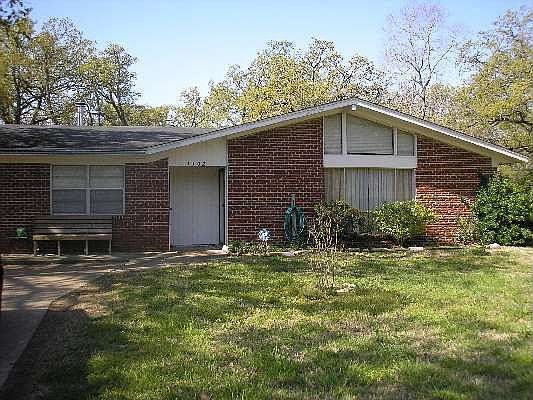 1st image of 4102 Woody Ln