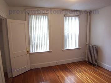 2nd image of 15 Barrows St #84