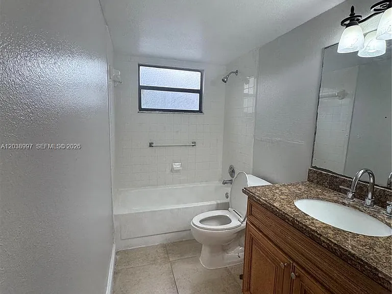 1465 Lake Crystal Dr #A — Photo 10