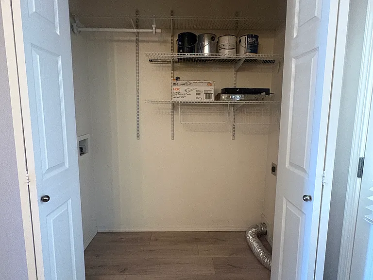 450 Midway Rd #15 — Photo 8