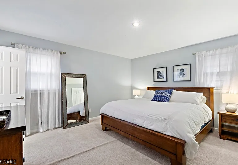 38 Molly Stark Dr — Photo 6