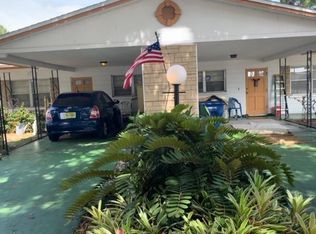 5009 19th St W APT B, Bradenton, FL 34207