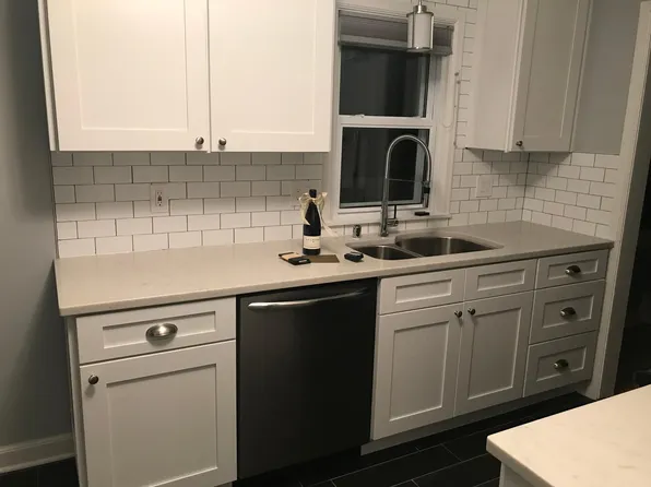 6244 N Santa Monica Blvd, Whitefish Bay, WI 53217