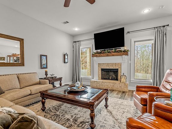 5th image of 18805 Lochridge Dr