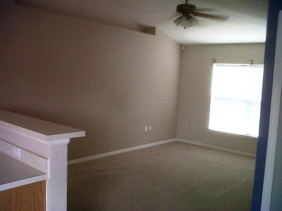 3rd image of 3398 Courtland Blvd