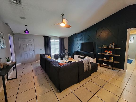 2nd image of 699 Cotulla Dr