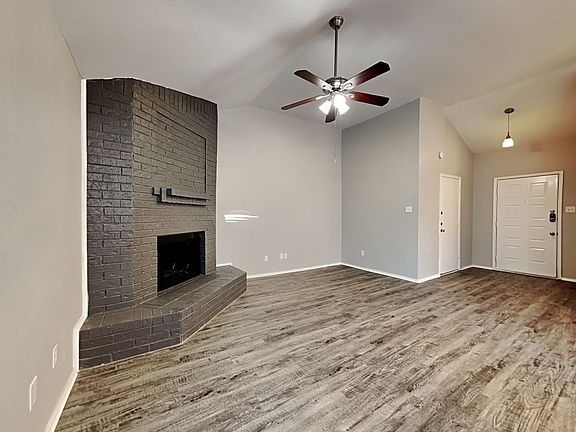 4th image of 212 Hemlock Dr