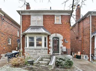 15 Rolph Rd, Toronto, ON M4G3M5