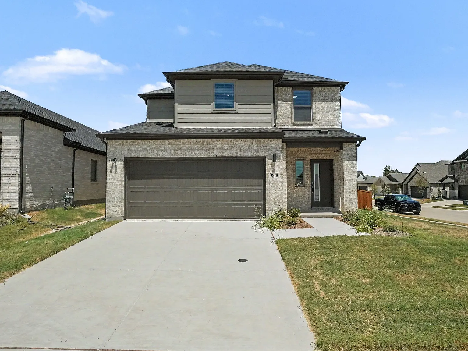 4 bed, 2068 sqft, $2,590 — Photo 2