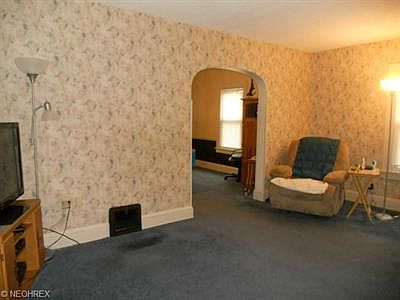 4th image of 316 Daisy Ave