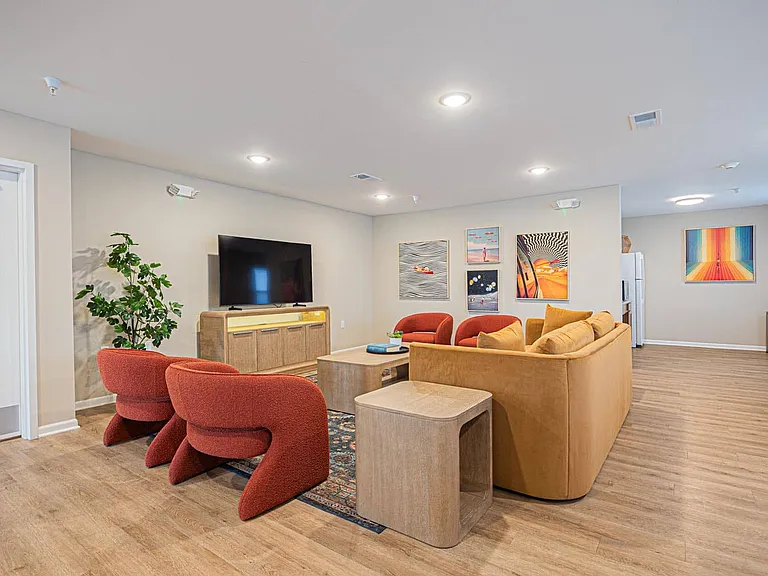 The Enclave on Main — Photo 38