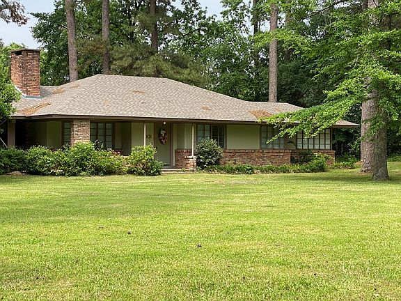 2nd image of 601 Harmony Hill Dr