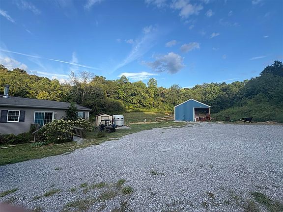 3rd image of 97 Trevor Ln