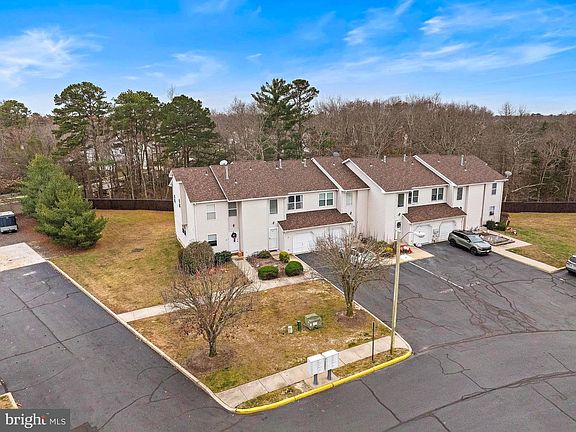 2nd image of 87 Vincent Ct