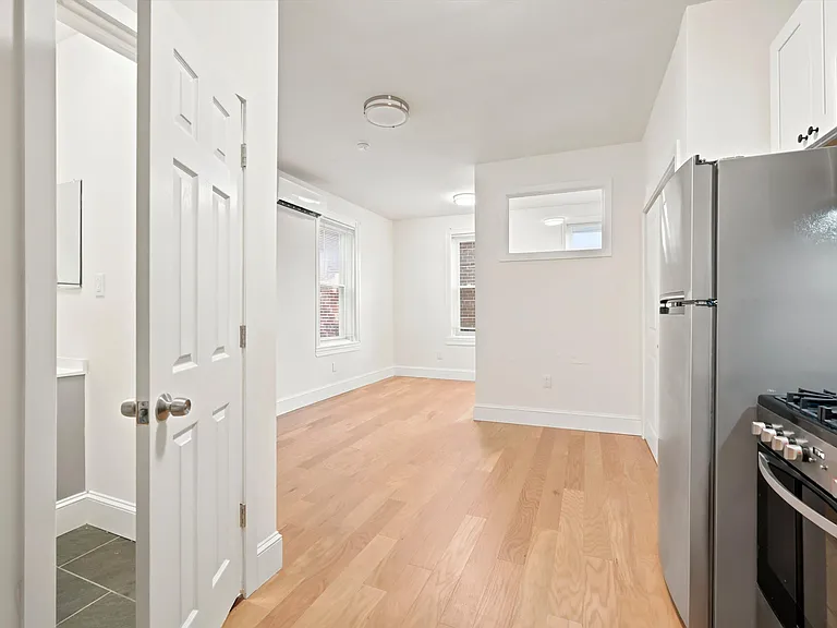 718-20 S 3rd St #2R — Photo 23