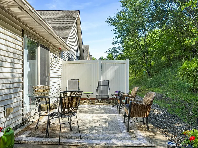 3785 Long Drive Patio