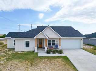 211 Lenawee Ave, Del Rio, TX 78840