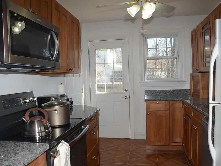 8261 Little River Tpke — Photo 7
