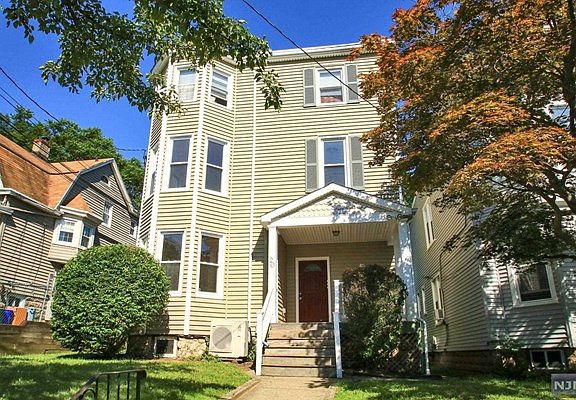 2nd image of 20 Gould St APT 2