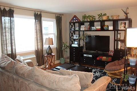 1st image of 28 Barker St APT G3