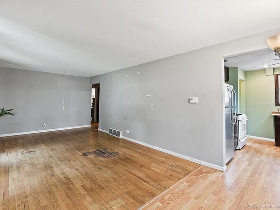 4th image of 347 Serena Dr