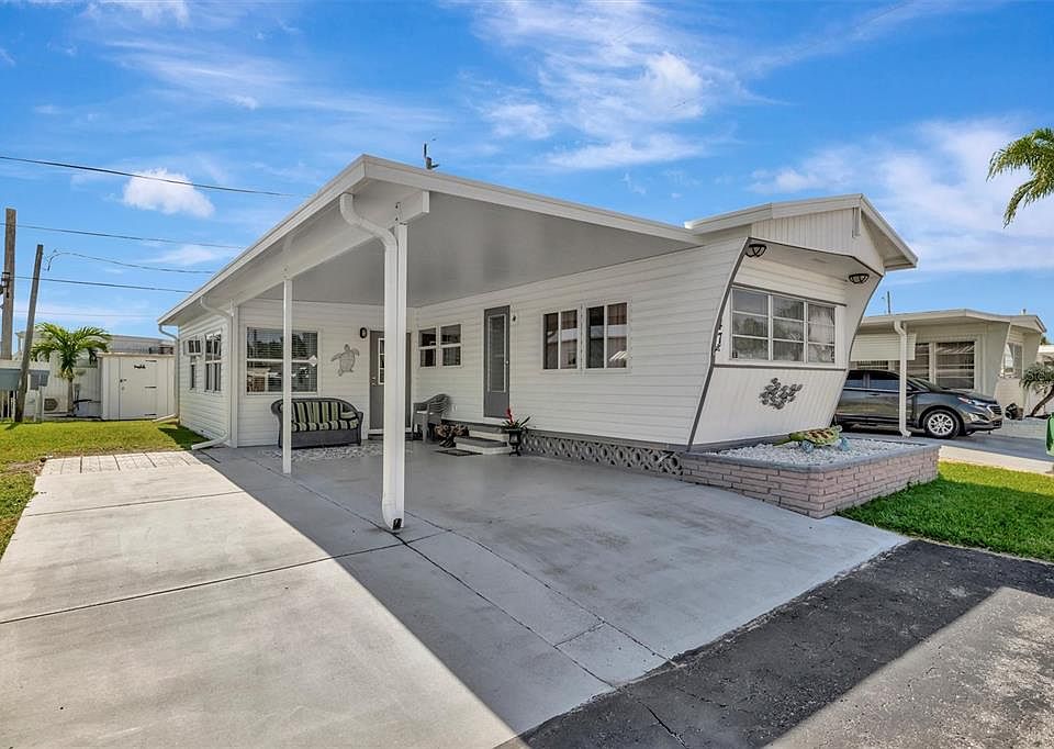 1st image of 247 Palm Ln