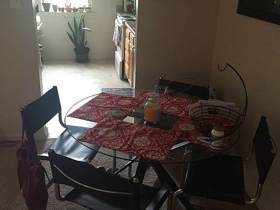 Kitchen, dining area