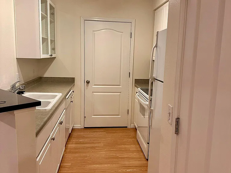 1701 E Colter St #317 — Photo 6