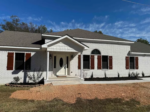 305 Rifle Ln, Lonoke, AR 72086