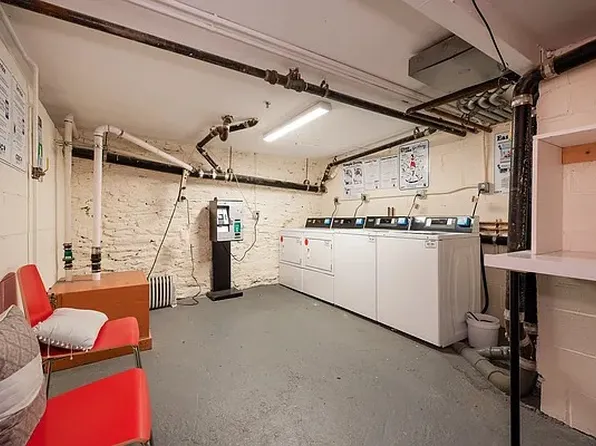 418 West 49th Street image 6 of 8