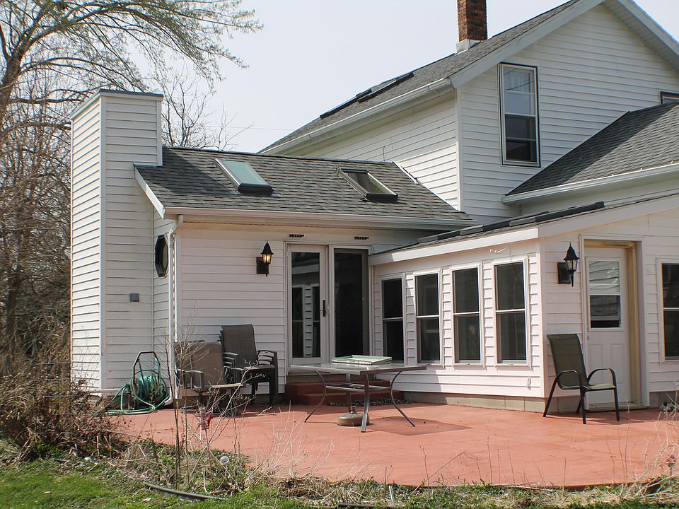 1st image of W379N8444 Mill St