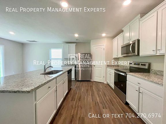 3rd image of 9139 Creedmore Hills Dr