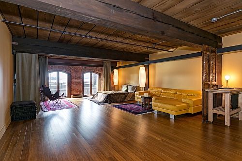 709 sqft open floor plan